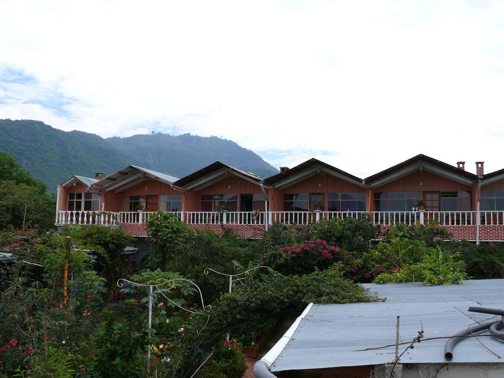 Hotel Playa Linda Panajachel Exteriör bild
