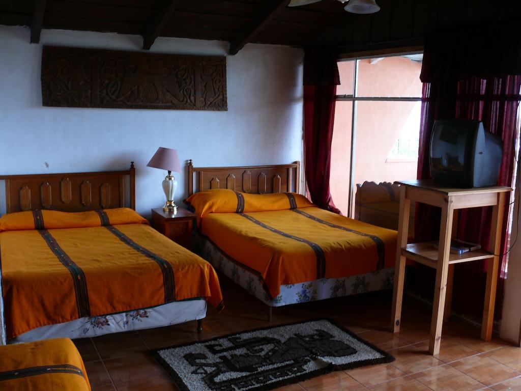 Hotel Playa Linda Panajachel Rum bild